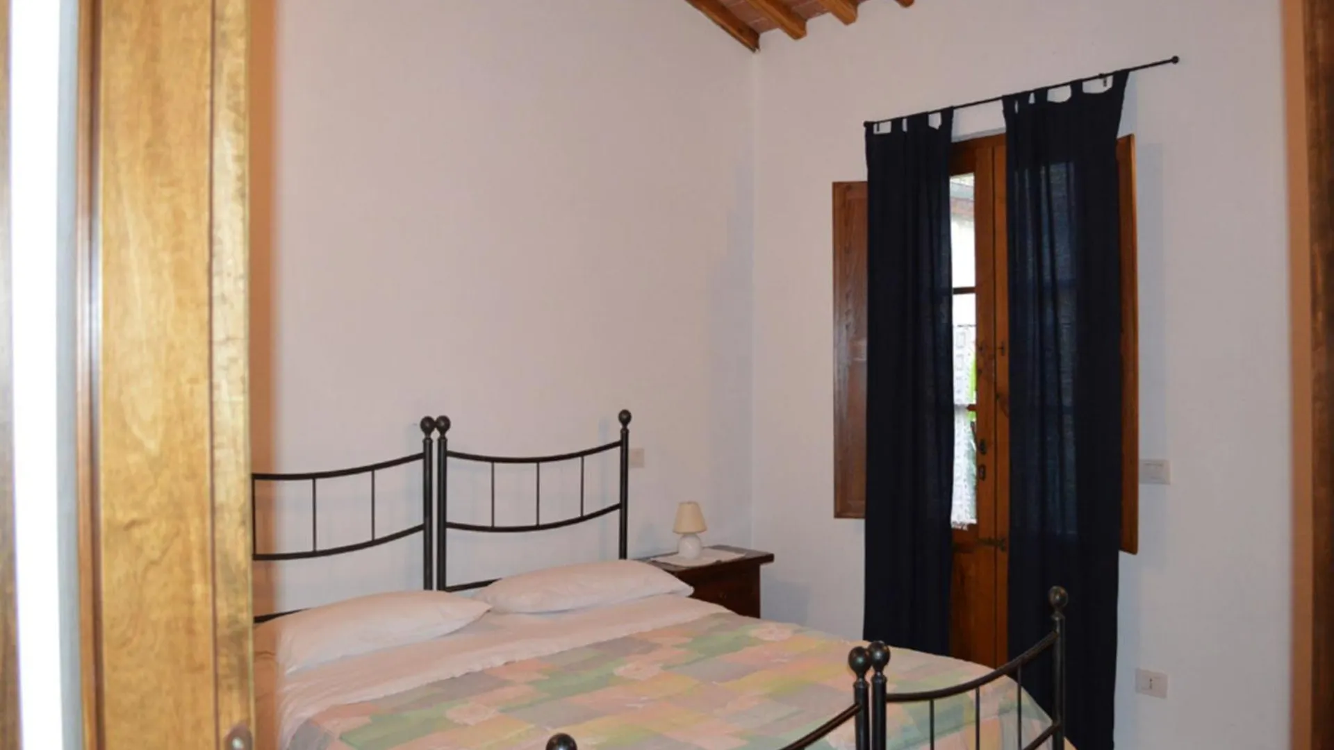 Rustic Style Flat With Swimming Pool Apartment Guistrigona Italy