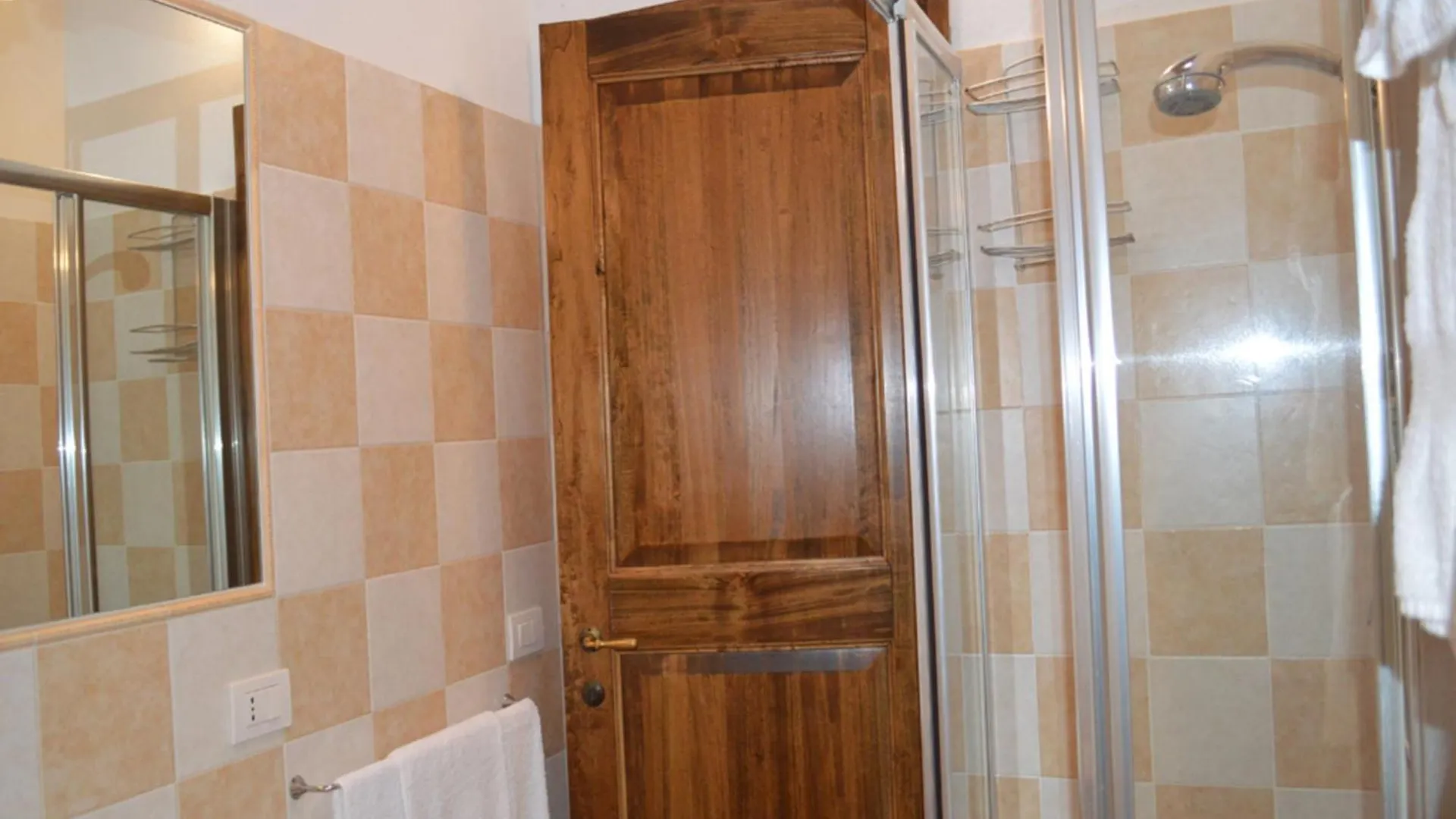 Rustic Style Flat With Swimming Pool Apartment Guistrigona Italy